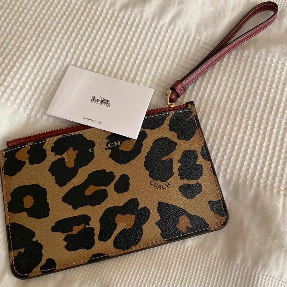 Coach Corner Zip Wristlet With Leopard Print New